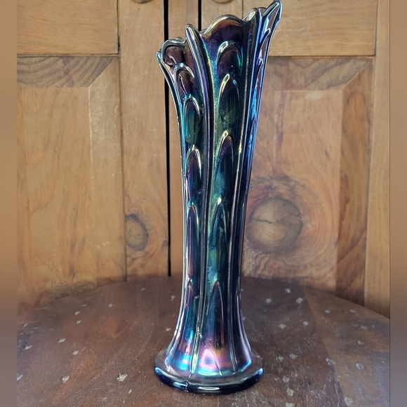 Fenton Carnival Glass Vase - Picture 3 of 14